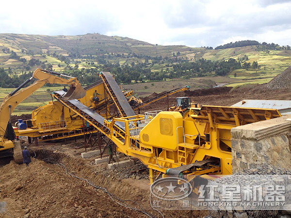 流動石子破碎生產線現(xiàn)場