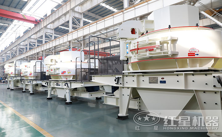 紅星車(chē)間成排的鵝卵石制砂機(jī)